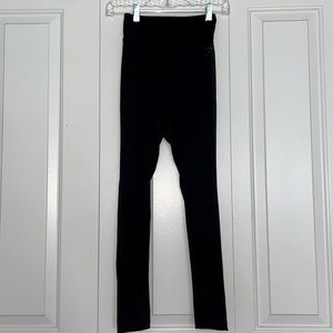 GYMSHARK™ LEGGINGS (BRAND NEW)